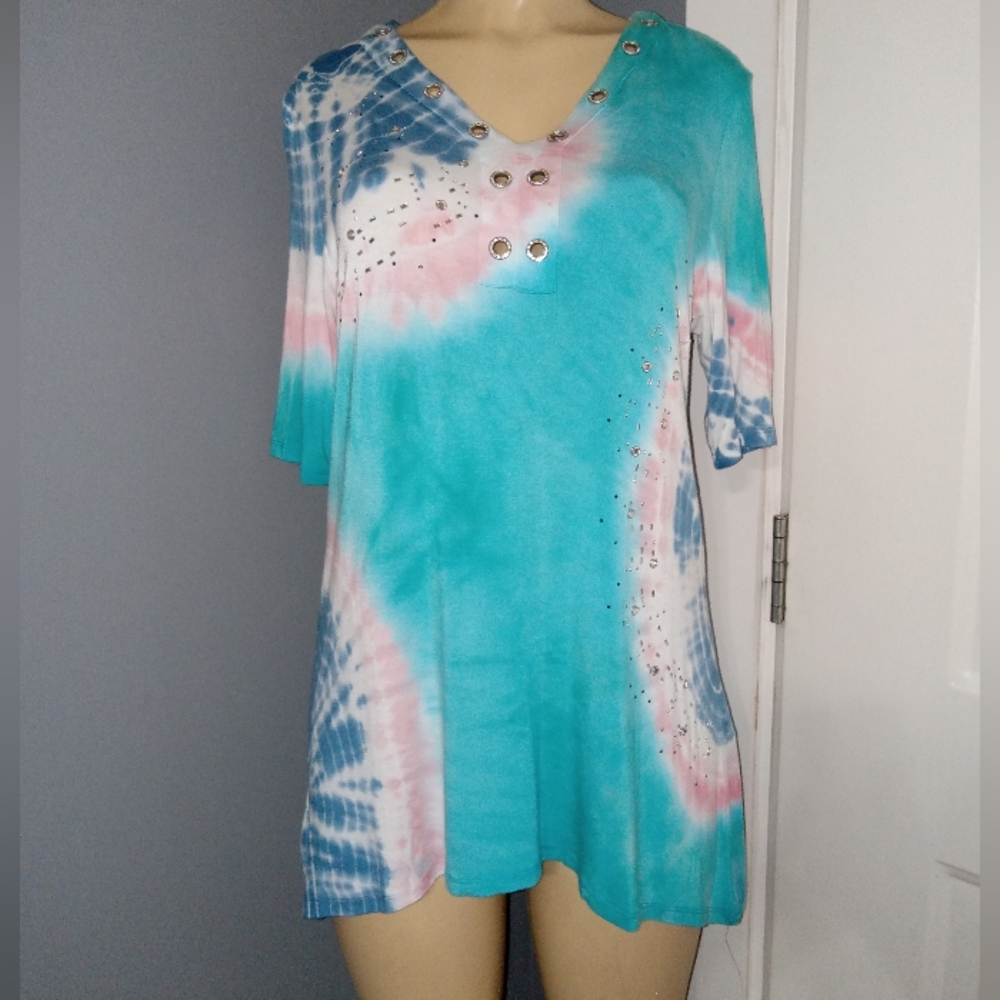 SUPER CUTE TOP SZ LG